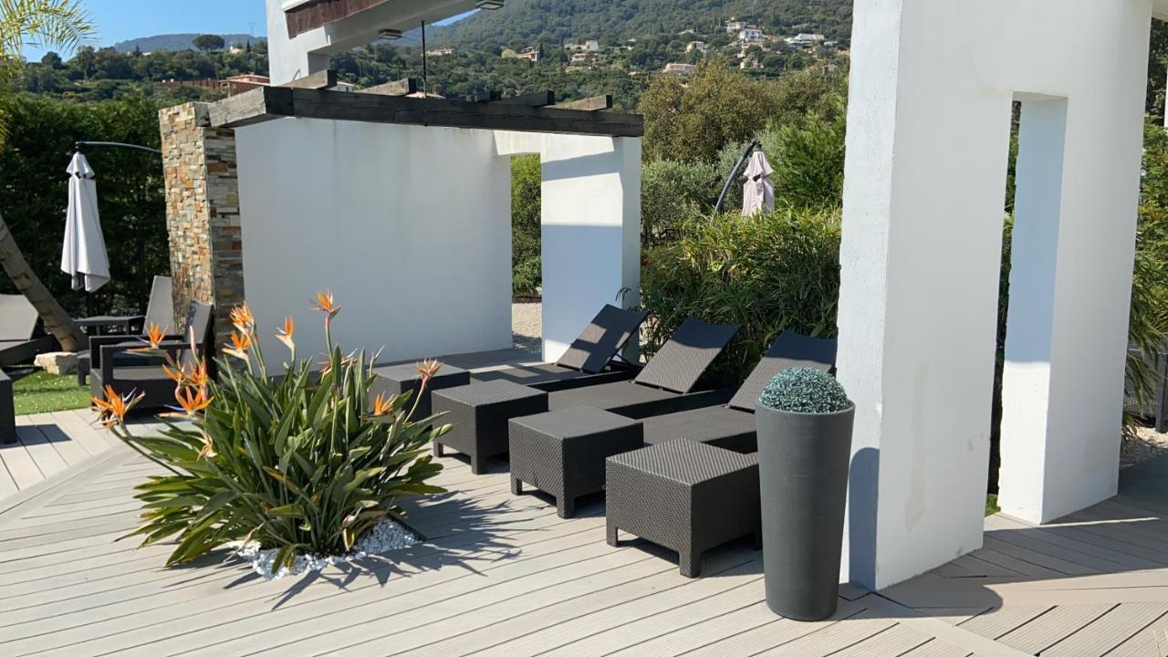Villa Louancelie B&B Cavalaire-sur-Mer Esterno foto