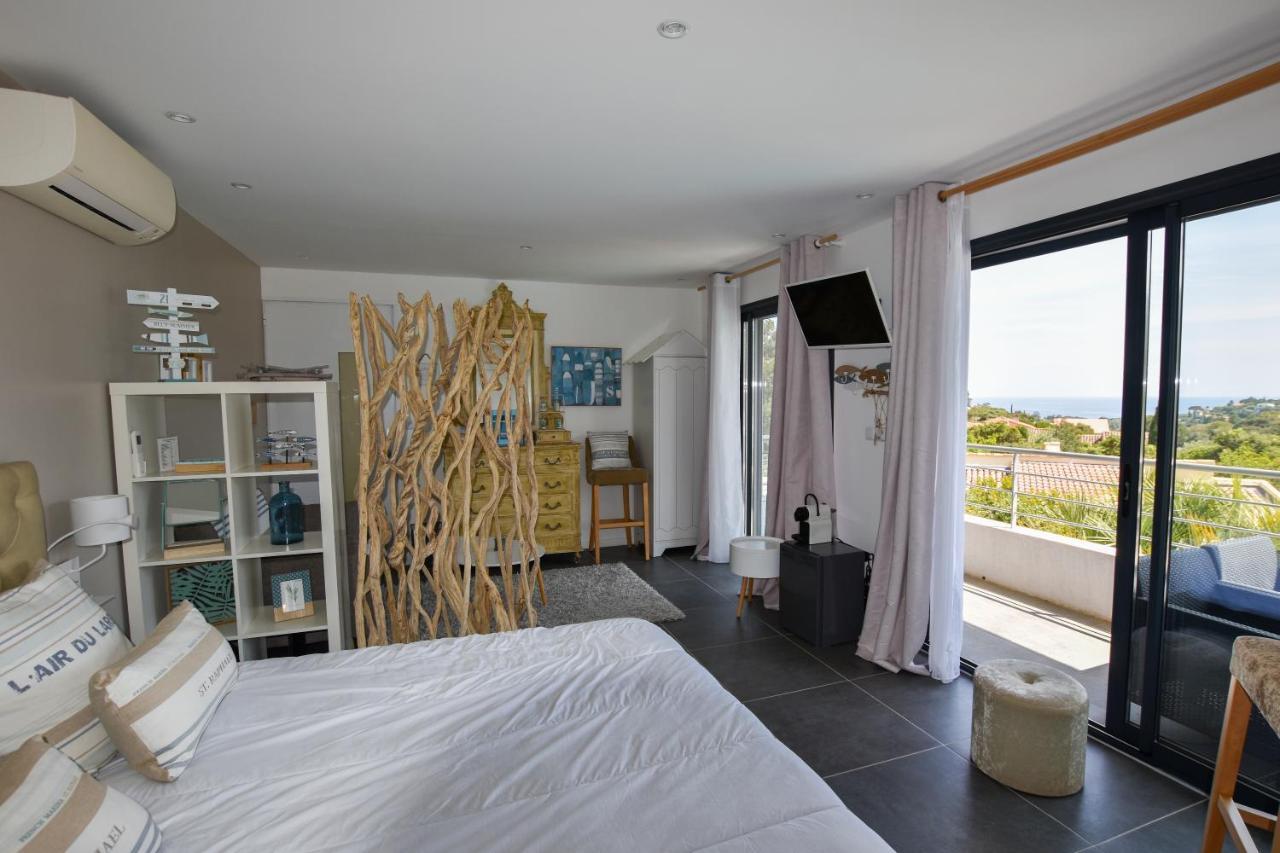 Villa Louancelie B&B Cavalaire-sur-Mer Esterno foto