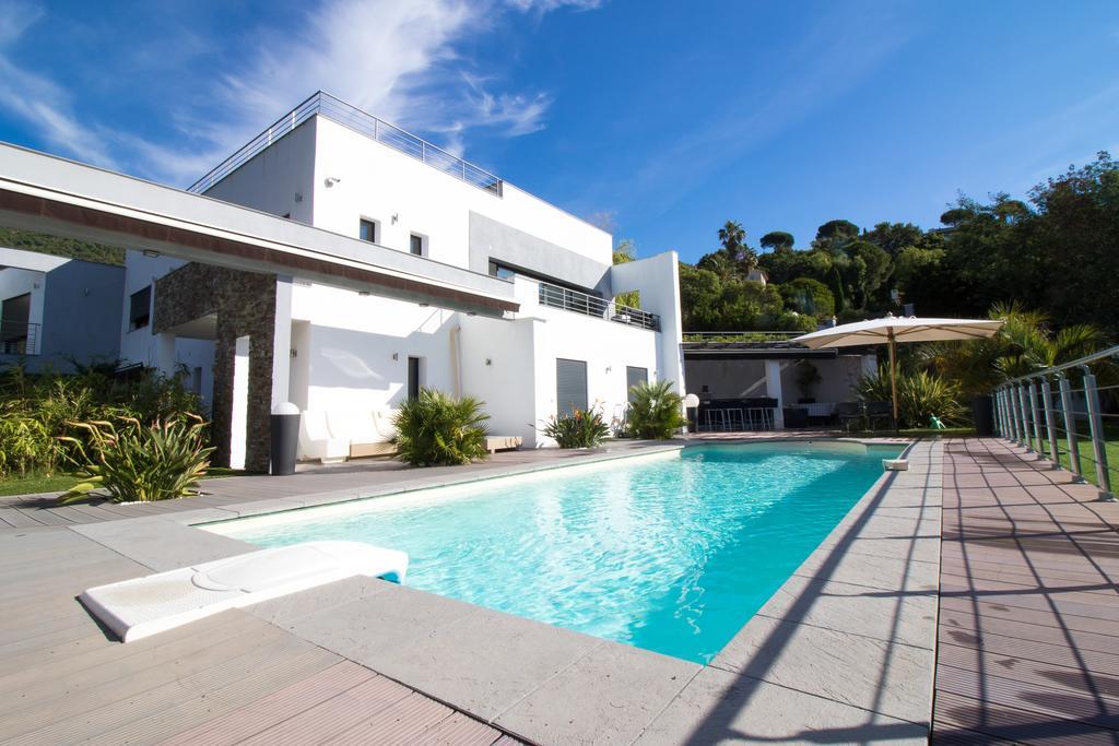 Villa Louancelie B&B Cavalaire-sur-Mer Esterno foto