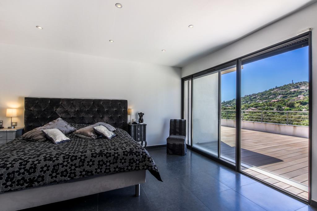 Villa Louancelie B&B Cavalaire-sur-Mer Esterno foto